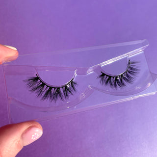 *NEW* UNICORN WINGS HALF UNICORN LASHES - Unicorn Cosmetics